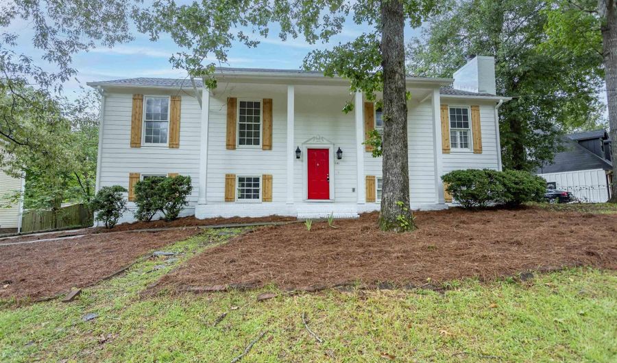 641 OLDE TOWNE Ln, Alabaster, AL 35007 - 4 Beds, 3 Bath