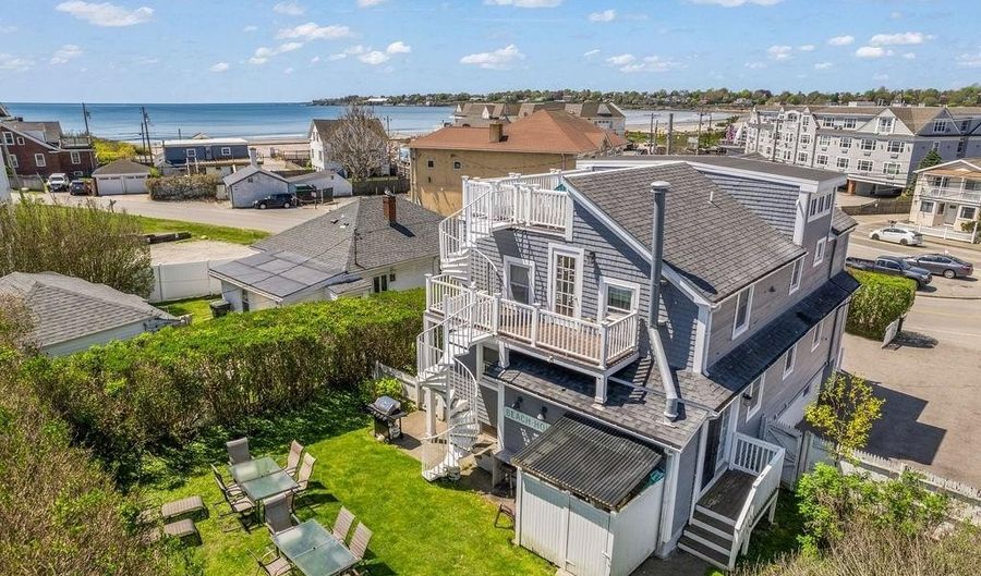 45 Crescent Rd, Middletown, RI 02842 - 8 Beds, 6 Bath