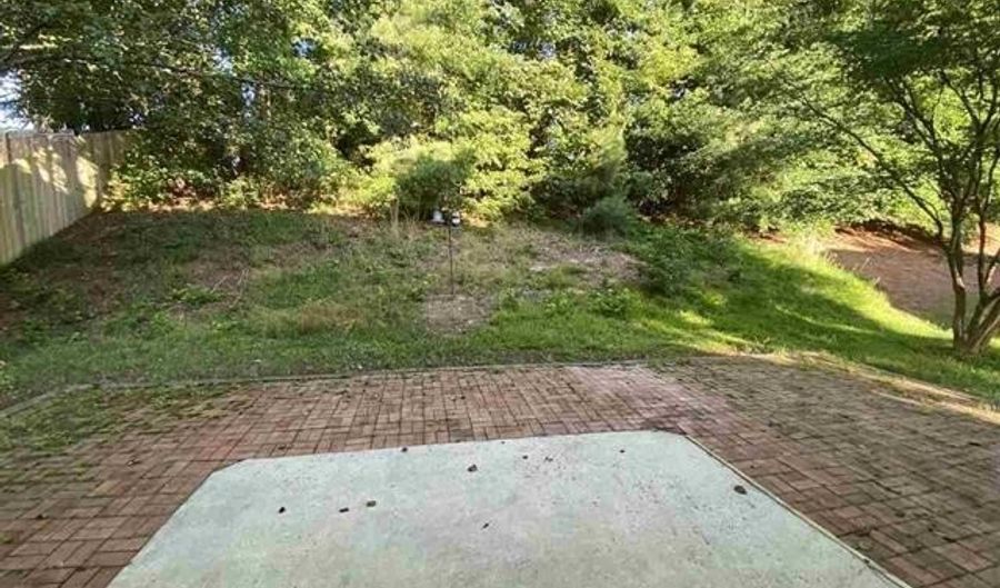 112 Brierridge Dr, Apex, NC 27502 - 3 Beds, 3 Bath