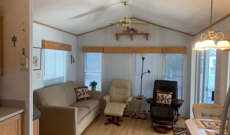 702 S. Meridian Rd 0102, Apache Junction, AZ 85120 - 1 Beds, 1 Bath