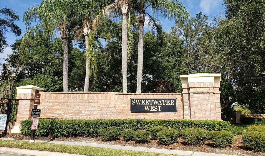 1612 SWEETWATER W Cir, Apopka, FL 32712 - 4 Beds, 3 Bath