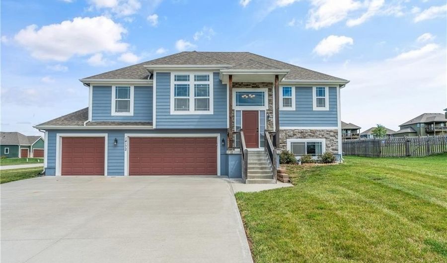 14172 Rockaway Ct, Basehor, KS 66007 - 4 Beds, 3 Bath