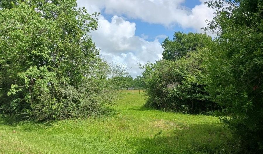 CAHILL DR, Angleton, TX 77515 - 0 Beds, 0 Bath