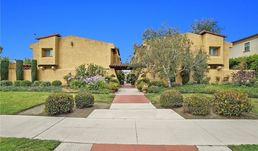 1025 Holly Ave 9, Arcadia, CA 91007 - 2 Beds, 2 Bath