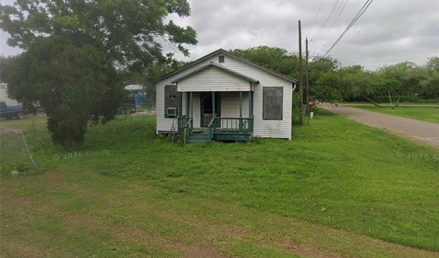 207 San Diego, Agua Dulce, TX 78330 - 2 Beds, 1 Bath