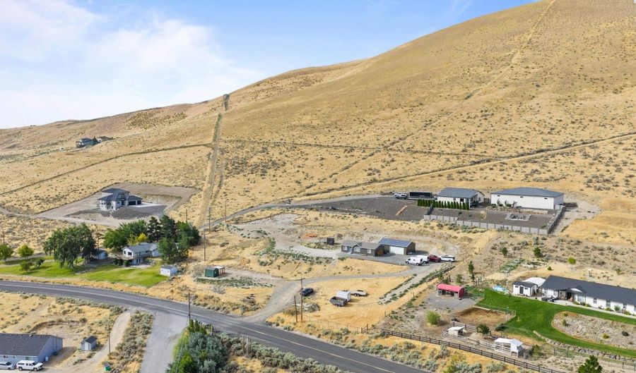 36055 E Red Mountain Rd, Benton City, WA 99320 - 3 Beds, 2 Bath