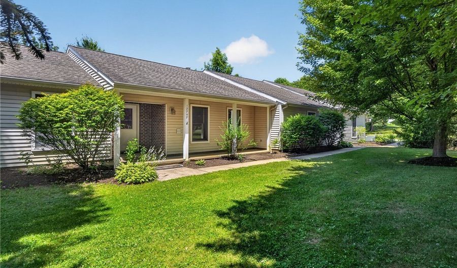 12757 Chamberlain Rd, Aurora, OH 44202 - 4 Beds, 2 Bath