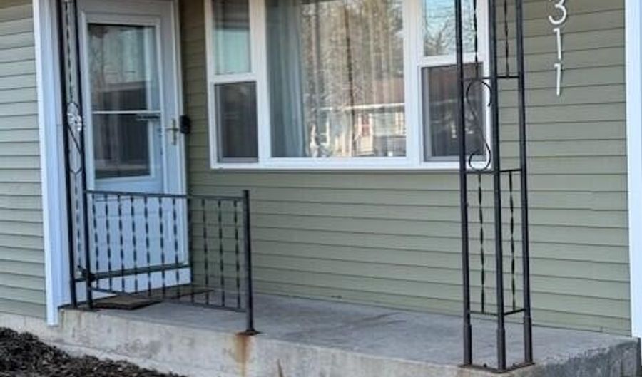 1311 Bluff St, Alden, IA 50006 - 3 Beds, 2 Bath