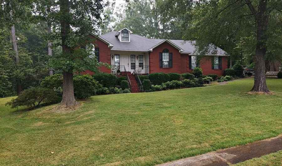 108 Magnolia Dr, Arkadelphia, AR 71923 - 3 Beds, 2 Bath