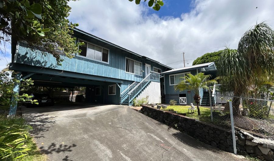 74-5114 KUMAKANI St, Kailua Kona, HI 96740 - 5 Beds, 3 Bath