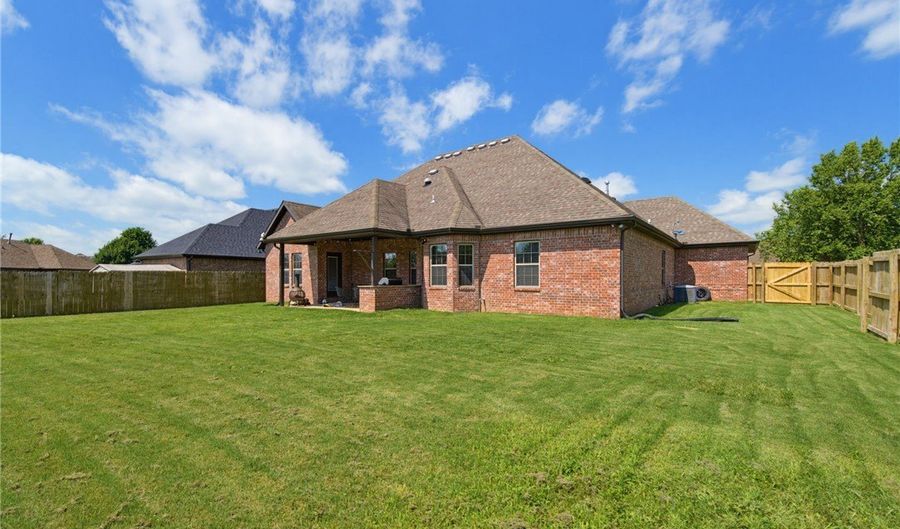 4103 SW Buckeye St, Bentonville, AR 72713 - 4 Beds, 3 Bath