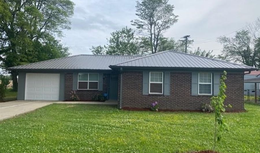 153 S Gosnell, Gosnell, AR 72315 - 3 Beds, 2 Bath
