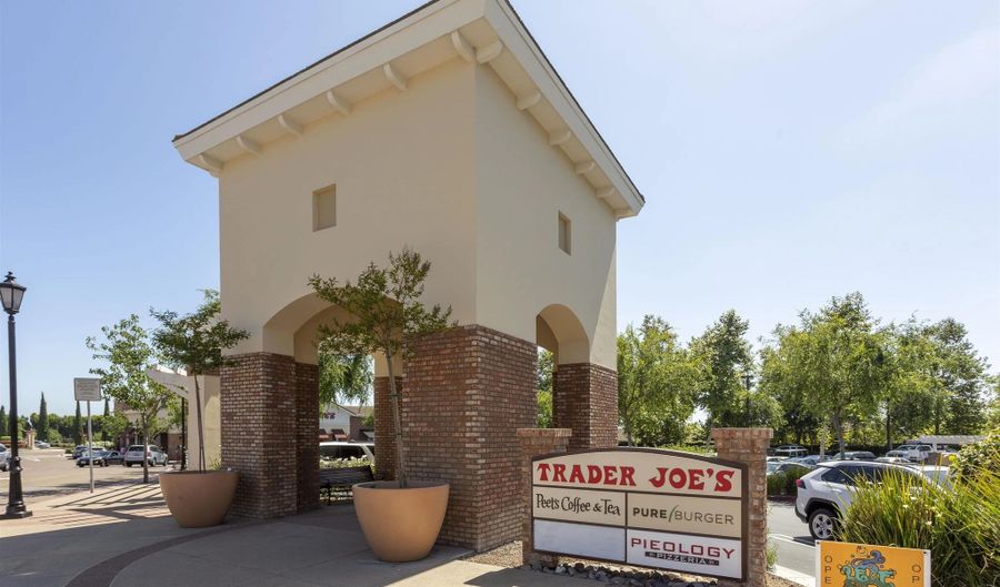 2930 Rancho Cortes, Carlsbad, CA 92009 - 4 Beds, 5 Bath