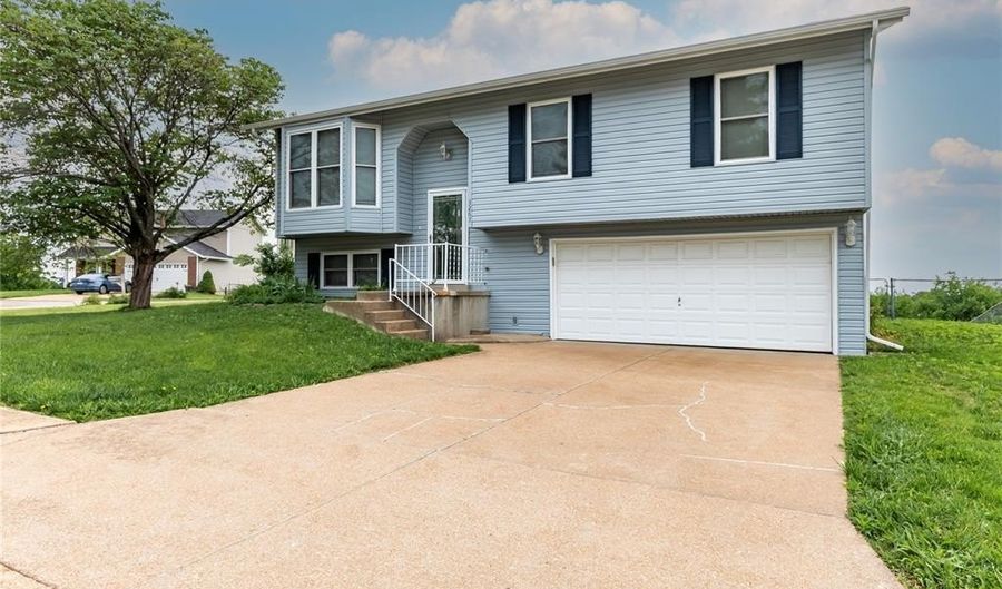 3267 Lupine Dr, Arnold, MO 63010 - 3 Beds, 2 Bath