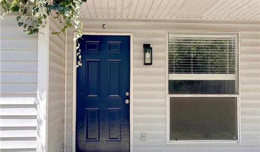 704 SE 4th St C, Bentonville, AR 72712 - 2 Beds, 2 Bath