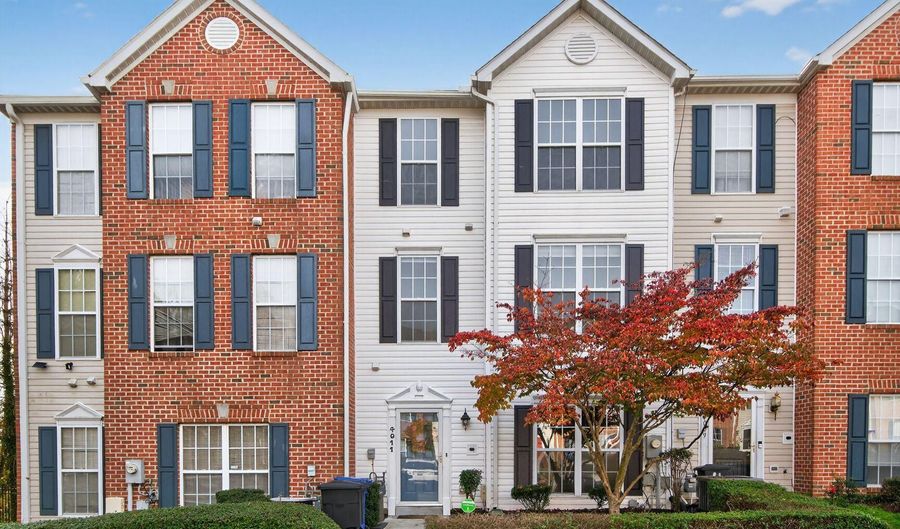 4011 ESTEVEZ Ct, Bowie, MD 20716 - 3 Beds, 3 Bath