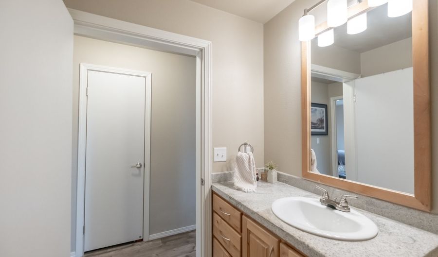 34505 RIVERSIDE Dr, Albany, OR 97321 - 2 Beds, 2 Bath