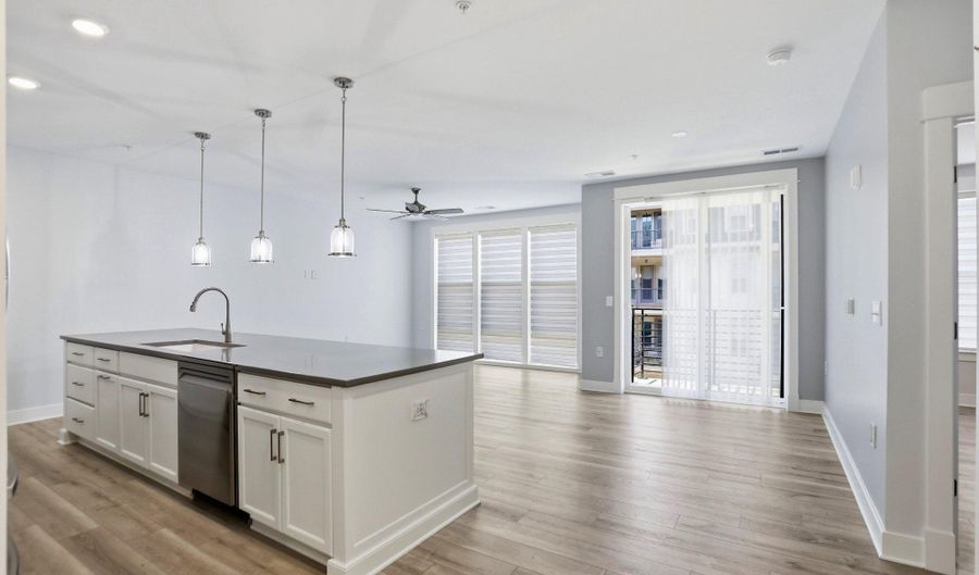 23651 HAVELOCK WALK Ter 304, Ashburn, VA 20148 - 1 Beds, 2 Bath