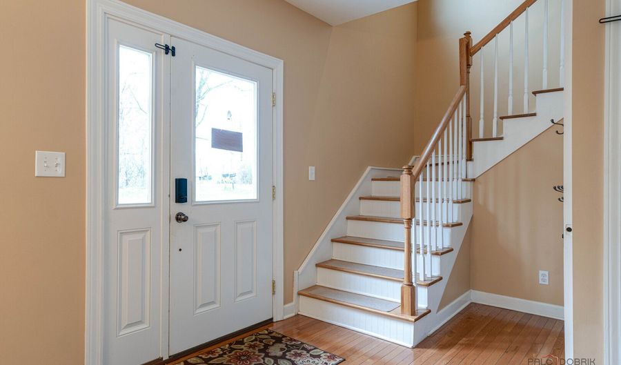40431 N Fairview St, Antioch, IL 60002 - 3 Beds, 2 Bath