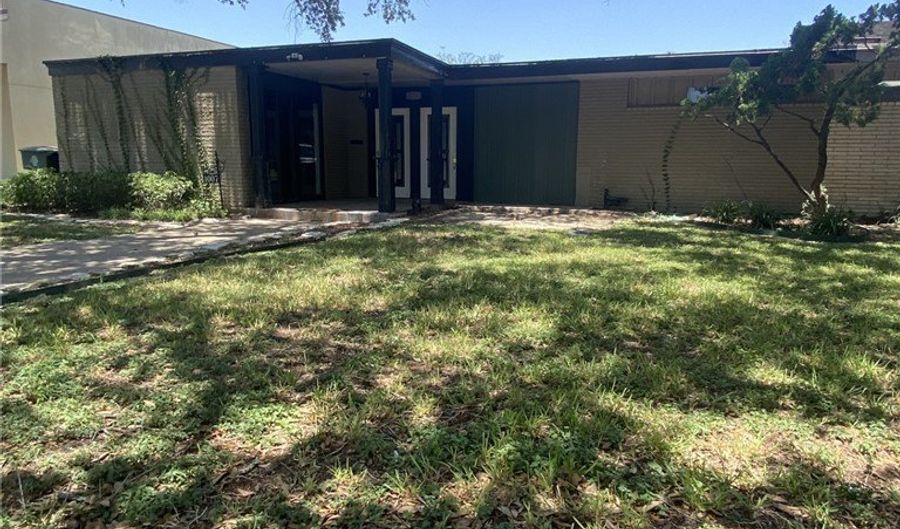 1007 E 6th St, Alice, TX 78332 - 0 Beds, 0 Bath