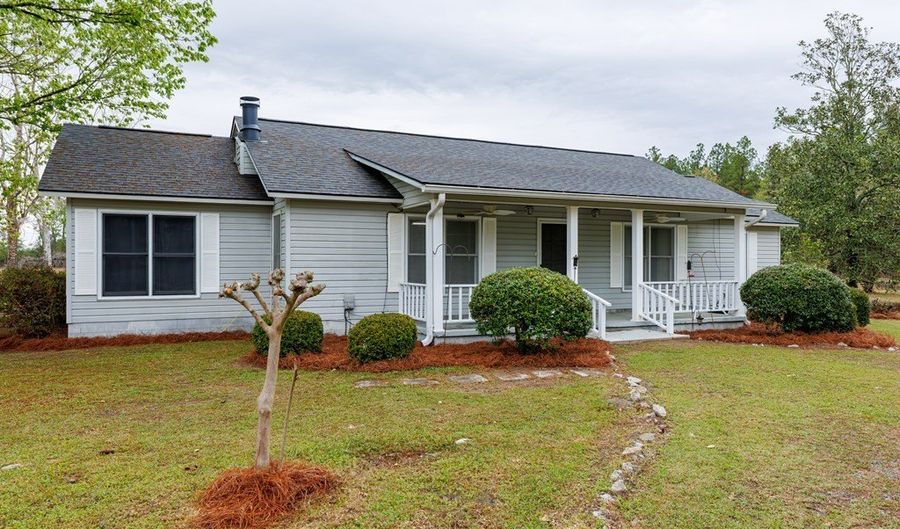 5429 Hwy 76, Adel, GA 31620 - 4 Beds, 3 Bath