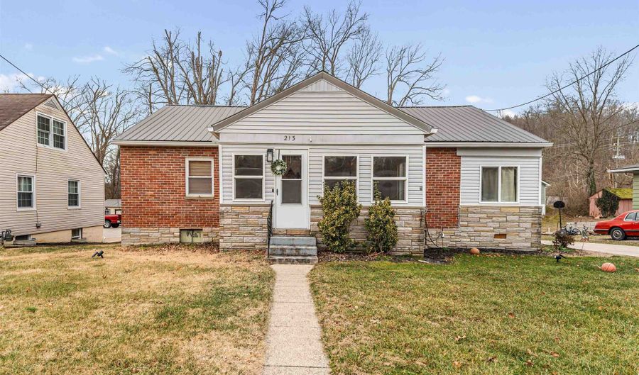 213 Holley Ct, Barboursville, WV 25504 - 3 Beds, 2 Bath