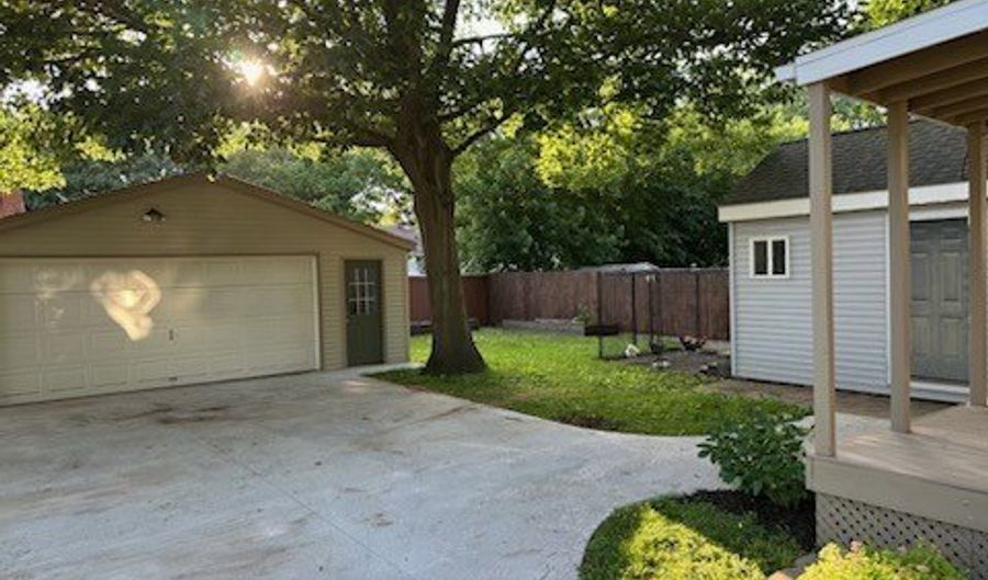 1001 Stafford Ave, Ames, IA 50010 - 4 Beds, 2 Bath