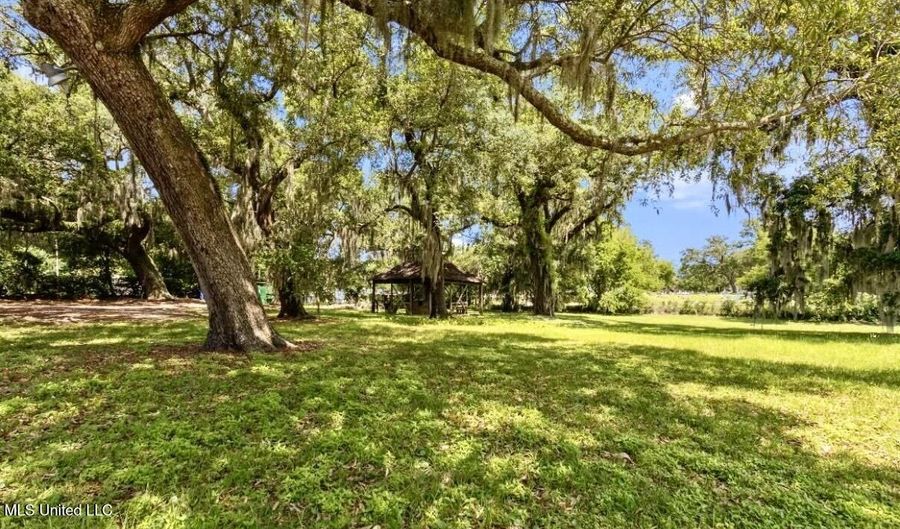 1130 Beach Blvd Lot 107, Biloxi, MS 39530 - 3 Beds, 3 Bath