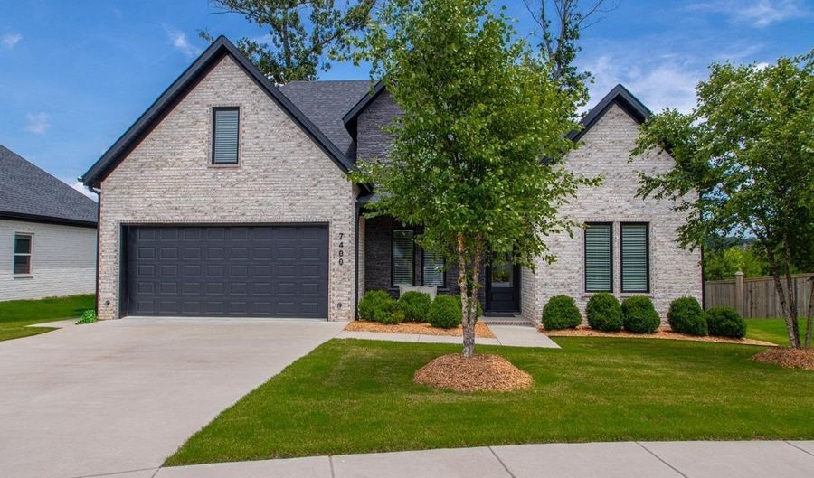 7400 Northwood Dr, Benton, AR 72019 - 5 Beds, 3 Bath