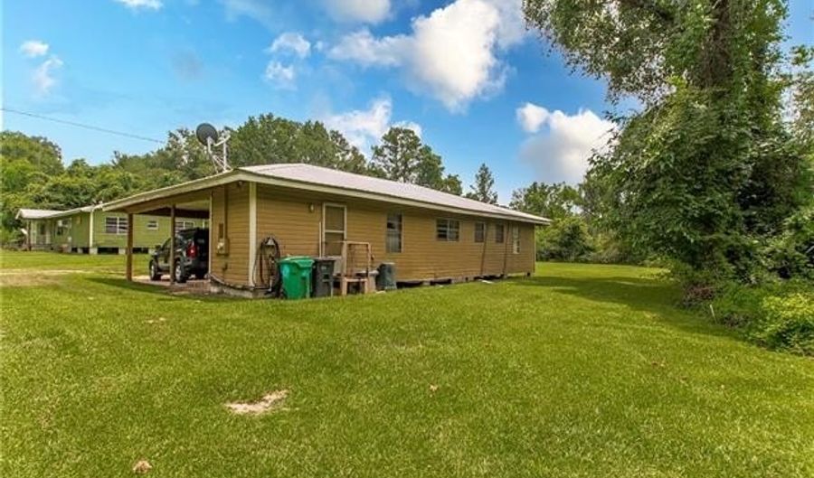 1970 AVENUE L Ave, Bogalusa, LA 70427 - 3 Beds, 2 Bath