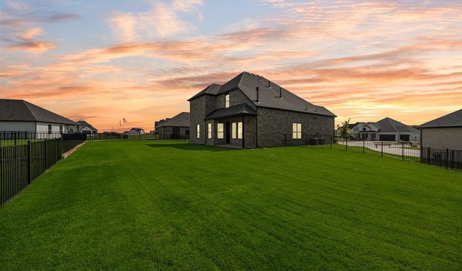308 Big Antler Ct, Heath, TX 75032 - 4 Beds, 3 Bath