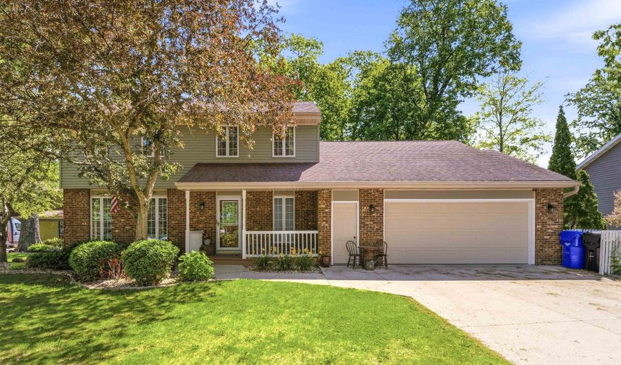 506 S COVENANT Ln, Appleton, WI 54915 - 4 Beds, 3 Bath