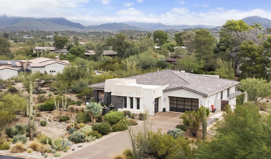 37229 N WINDING WASH Trl, Carefree, AZ 85377 - 3 Beds, 3 Bath