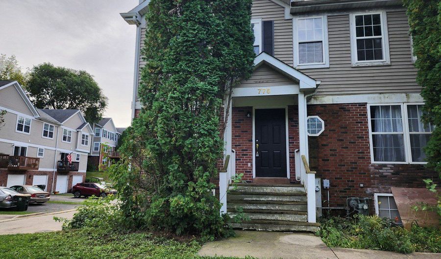 775 Highview Ct, Antioch, IL 60002 - 3 Beds, 2 Bath