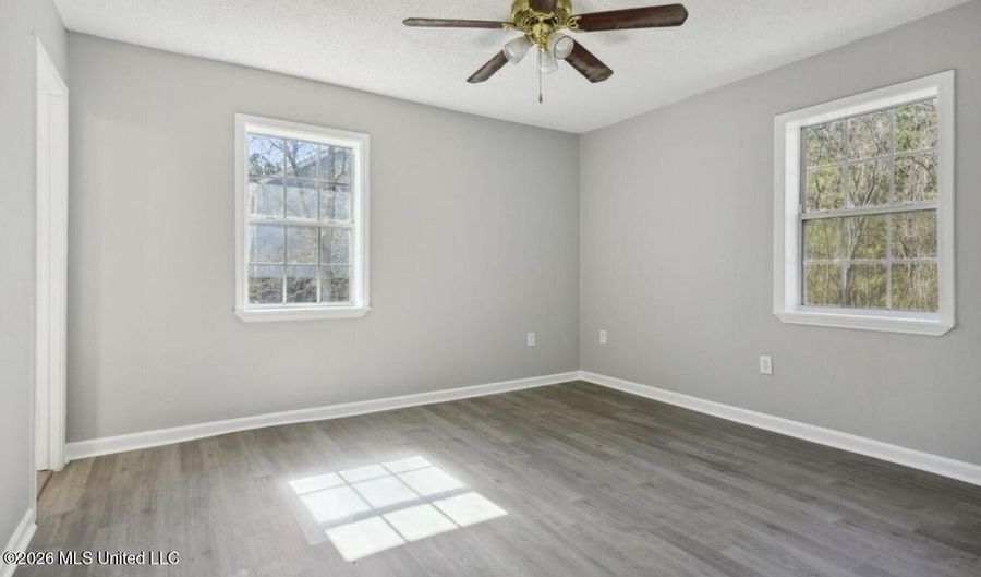 4017 7th Ave, Bay St. Louis, MS 39520 - 3 Beds, 2 Bath