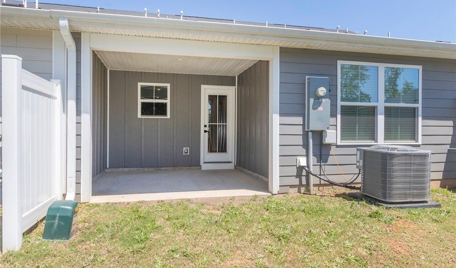 233 Scenic Rd, Anderson, SC 29621 - 3 Beds, 3 Bath