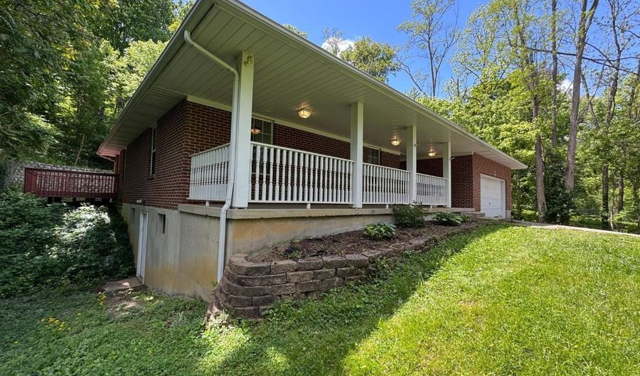 6954 Bridges Rd, Anderson Twp., OH 45230 - 3 Beds, 3 Bath