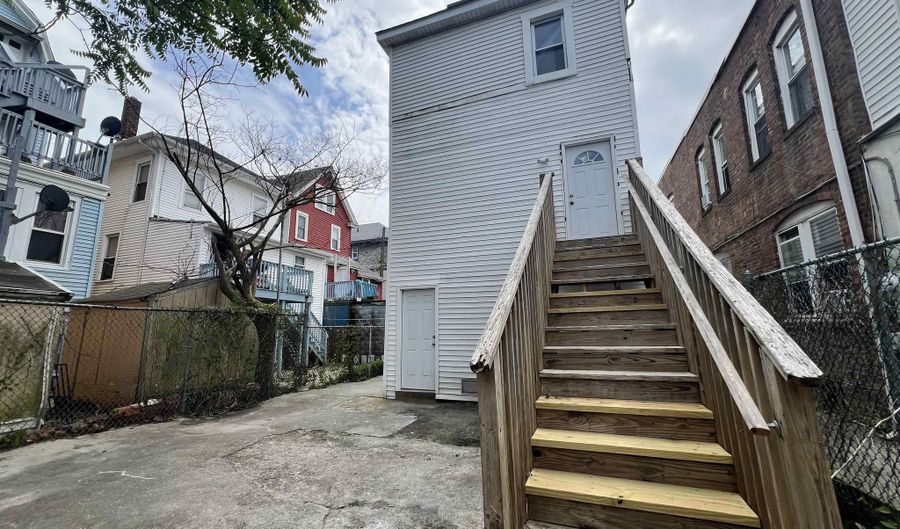 21 S Spray Ave, Atlantic City, NJ 08401 - 3 Beds, 1 Bath