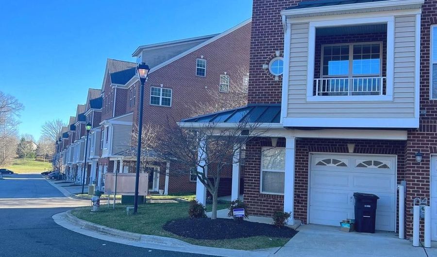 12821 MIDNIGHTS DELIGHT Dr 111B, Bowie, MD 20720 - 3 Beds, 3 Bath