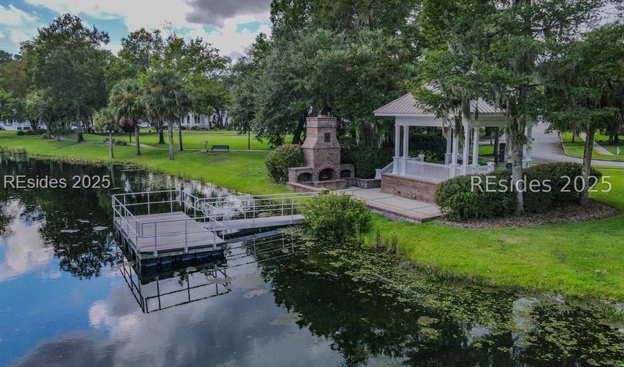 53 Park Way, Beaufort, SC 29907 - 4 Beds, 5 Bath
