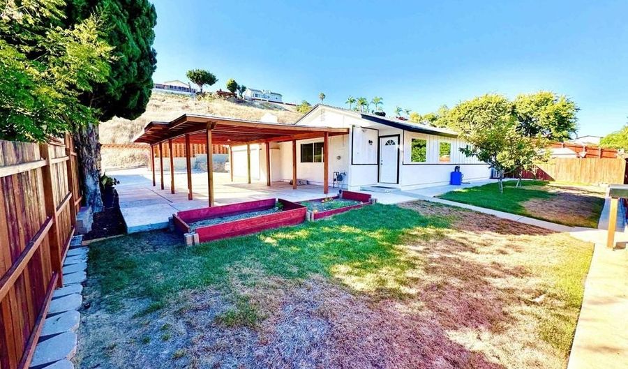 2801 College Blvd, Oceanside, CA 92056 - 3 Beds, 2 Bath