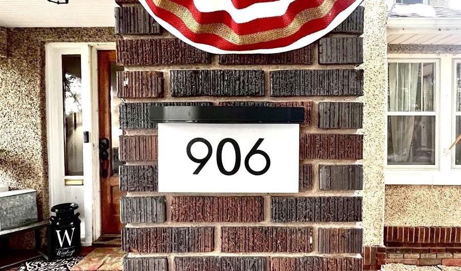 906 Locust St, Atlantic, IA 50022 - 4 Beds, 2 Bath