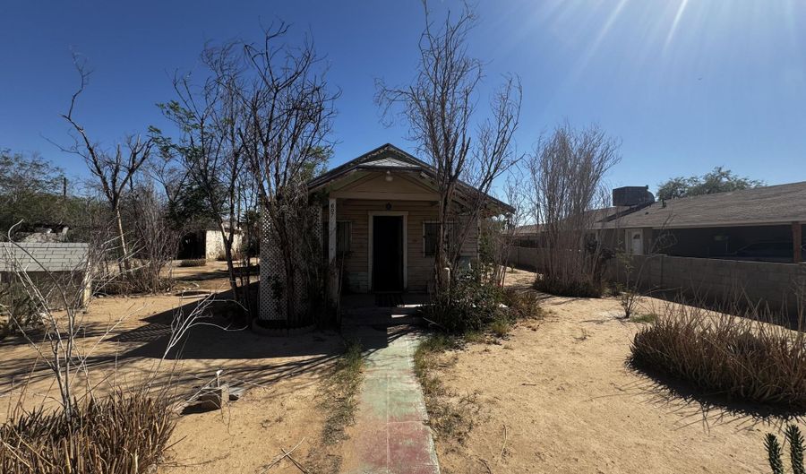 607 S 1ST St, Avondale, AZ 85323 - 2 Beds, 1 Bath