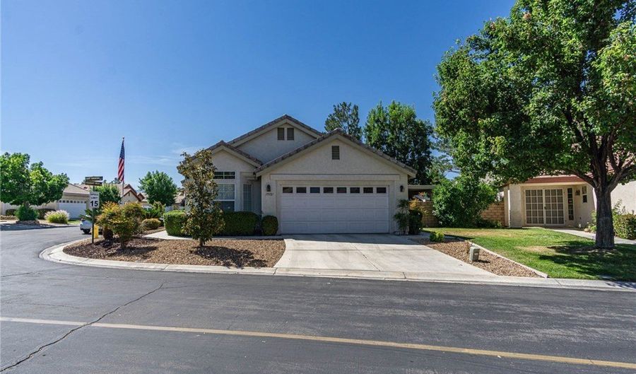 19581 Saint Andrews Way, Apple Valley, CA 92308 - 2 Beds, 2 Bath