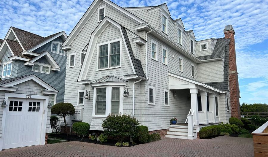 73 E 25th St, Avalon, NJ 08202 - 6 Beds, 7 Bath