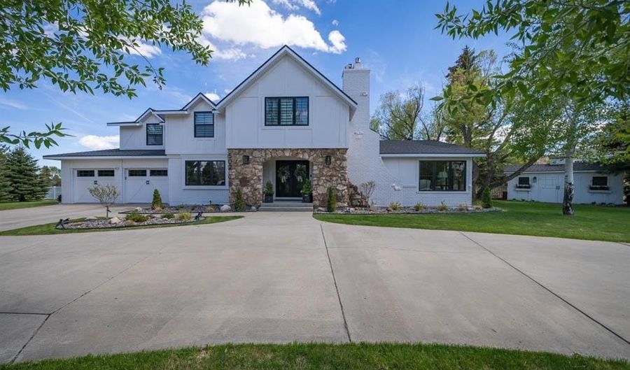 502 Skyline Dr, Cody, WY 82414 - 5 Beds, 5 Bath