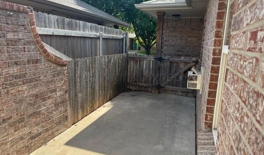 4525 IDA LOUISE Ct, Amarillo, TX 79110 - 3 Beds, 2 Bath