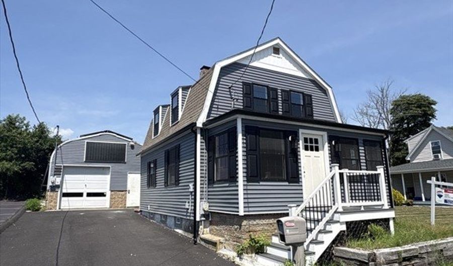 11 Boylston St, Acushnet, MA 02743 - 3 Beds, 2 Bath