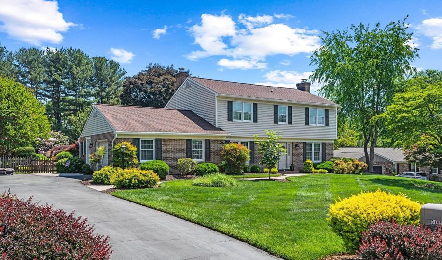 3105 CLEARFIELD Ct, Baldwin, MD 21013 - 4 Beds, 3 Bath