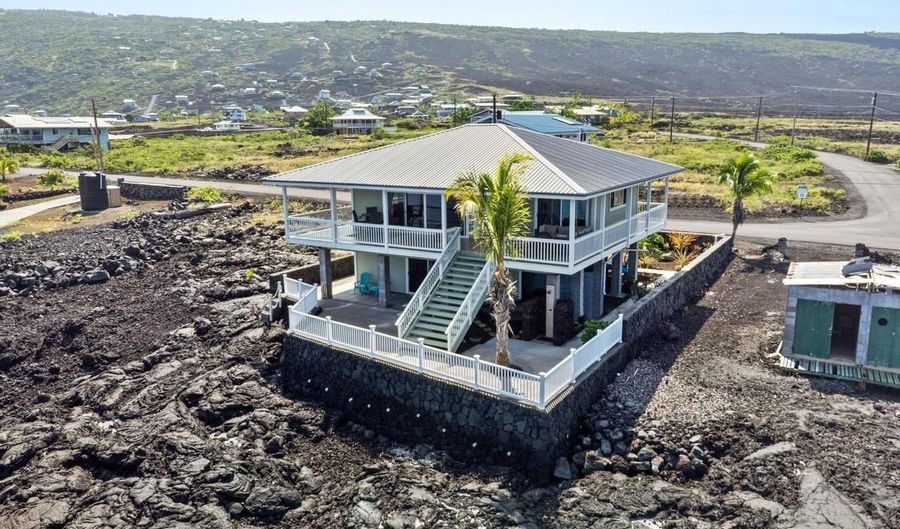 88-119 KAI Ave, Captain Cook, HI 96704 - 2 Beds, 3 Bath